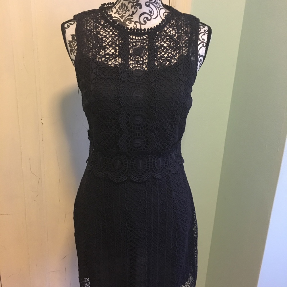 H & M Brand new, never worn deep plum mini dress